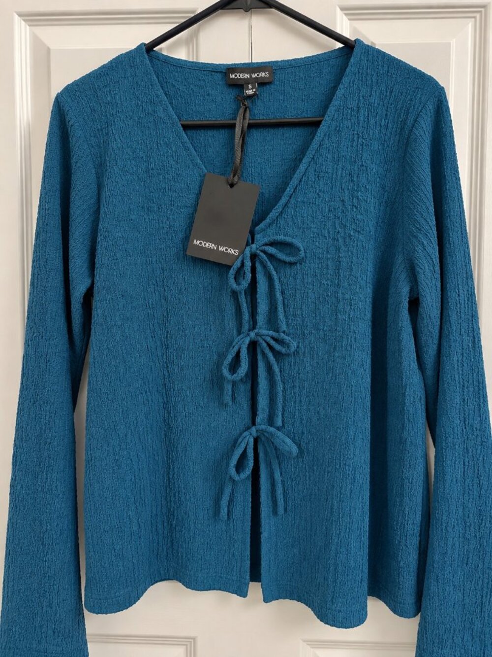Modern Works Teal Textured Bow Front Long Sleeve Top – Size Small - Picture 9 of 11